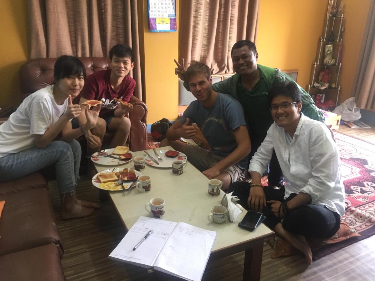 Kathmandu Home Stay & Hostel Exteriör bild