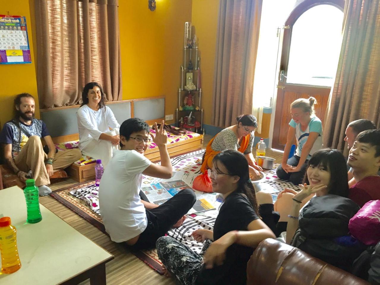 Kathmandu Home Stay & Hostel Exteriör bild