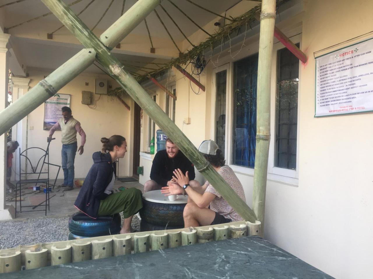 Kathmandu Home Stay & Hostel Exteriör bild